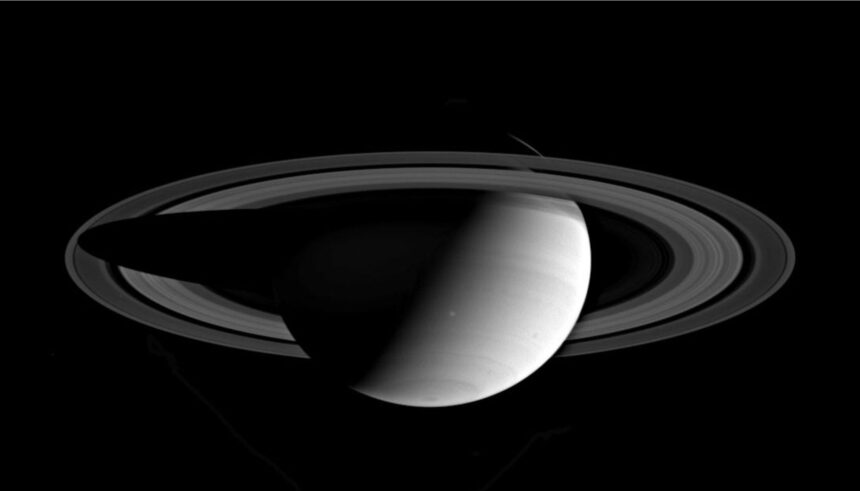 A Terra já teve anéis como os de Saturno